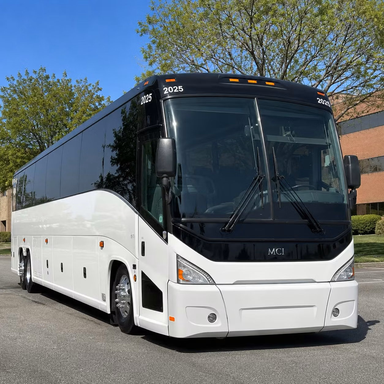 airport transfer shuttle buses to and from charleston international
