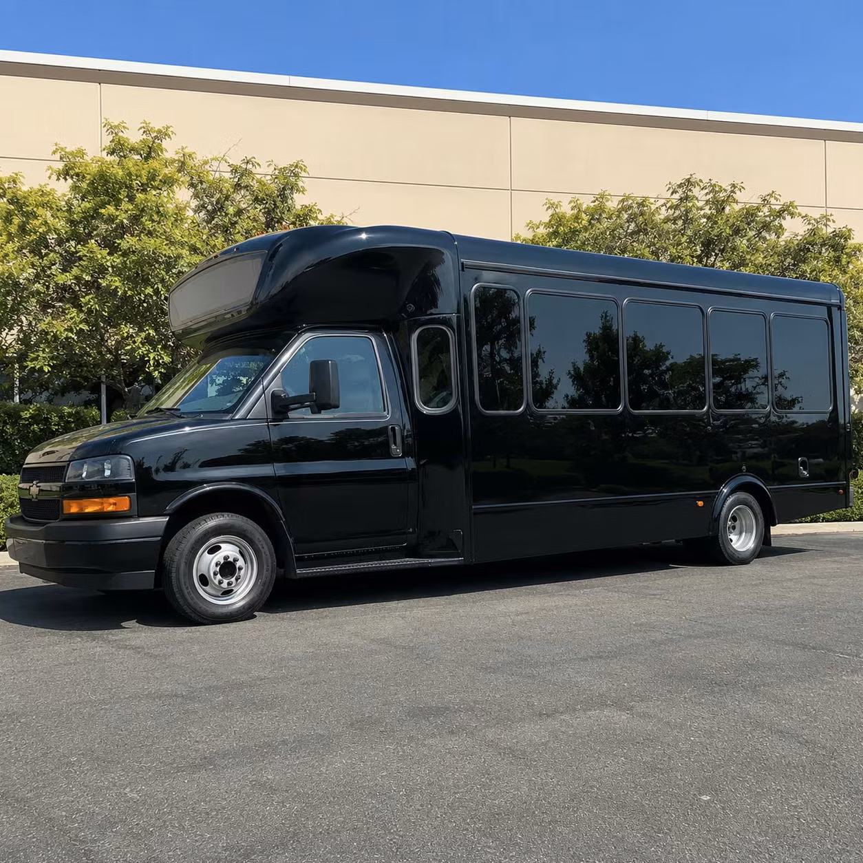 what makes a party bus the perfect option for smaller venue concerts in charleston